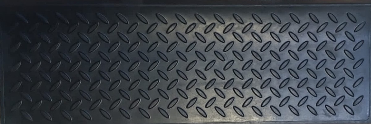 Накладка на ступеньку грязесборная 25х75х0,4см Kornig черный  Blabar/10